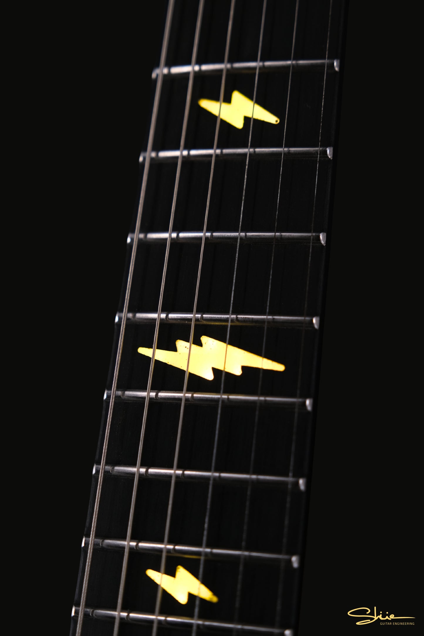 Sham Kamikaze Signature Zeus