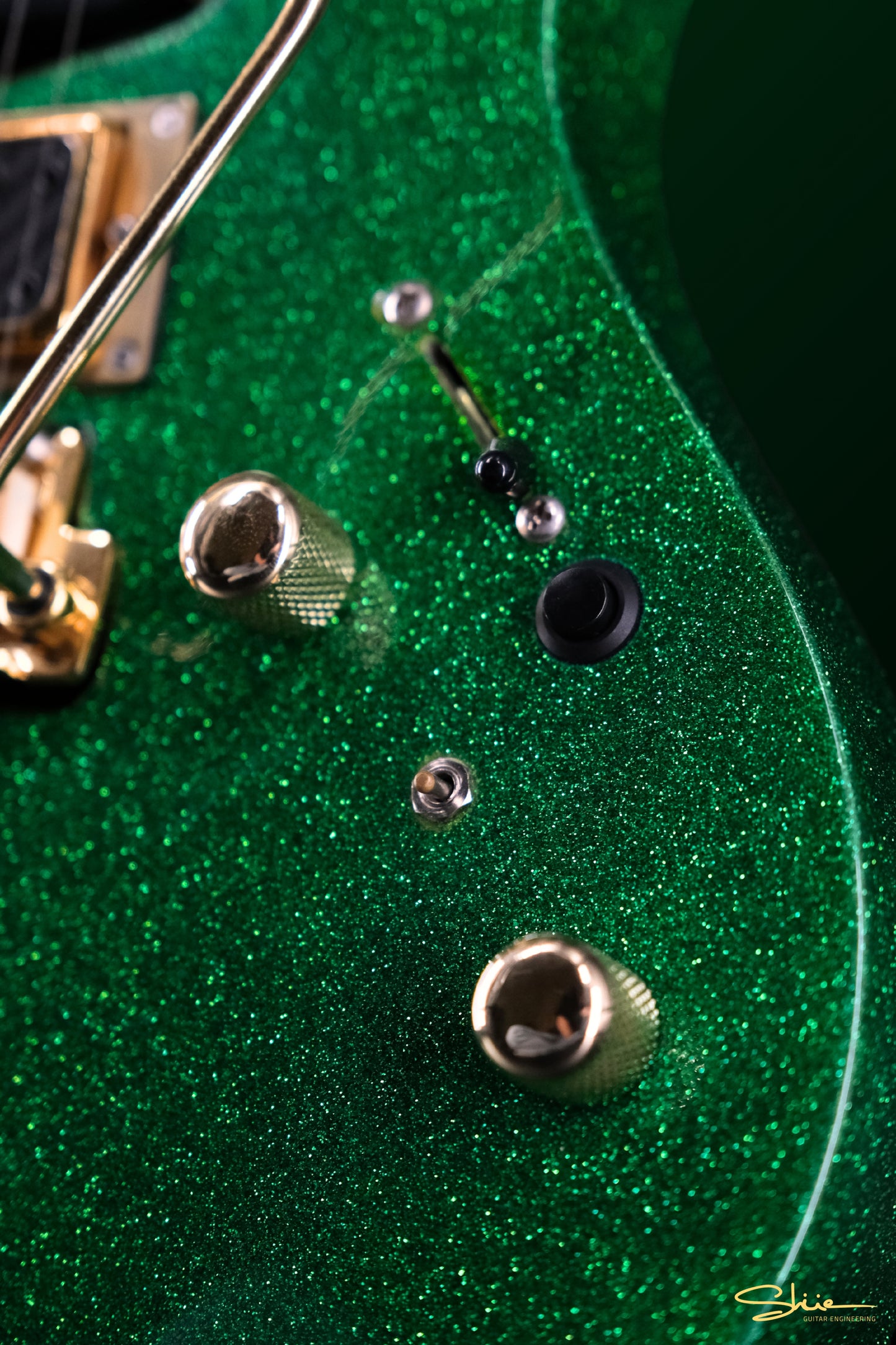 Sham Kamikaze Signature Zeus