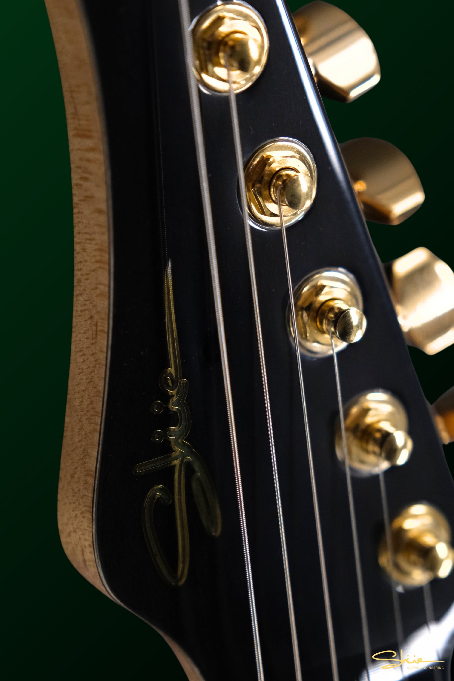 Sham Kamikaze Signature Zeus