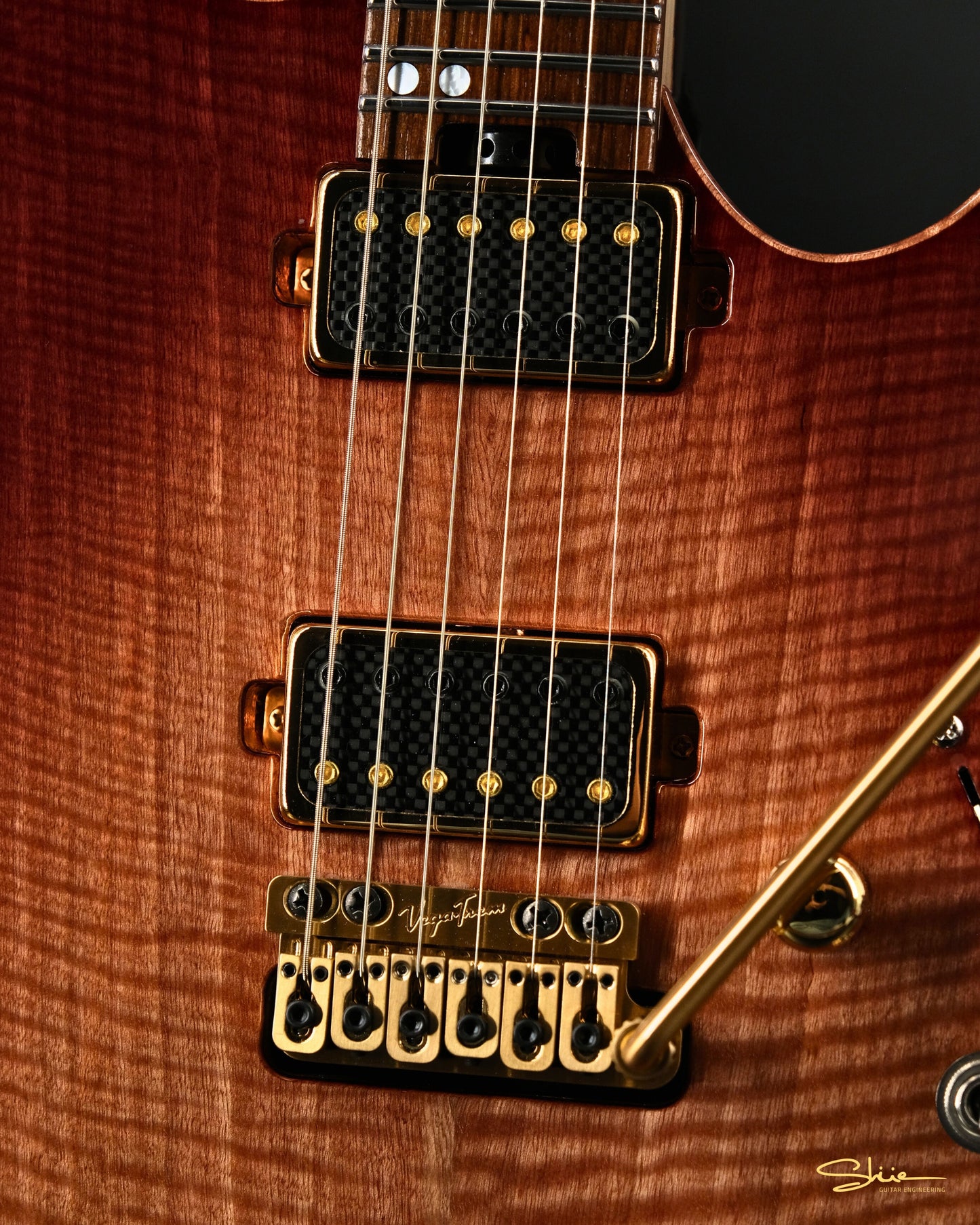 Alex G. Lim Signature Modern DT