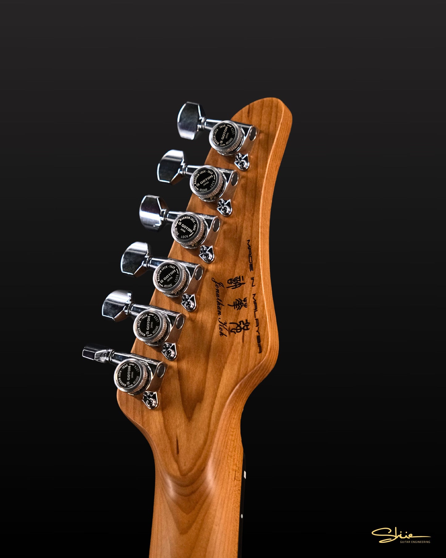 Jon Koh Signature 'GUINEVERE'