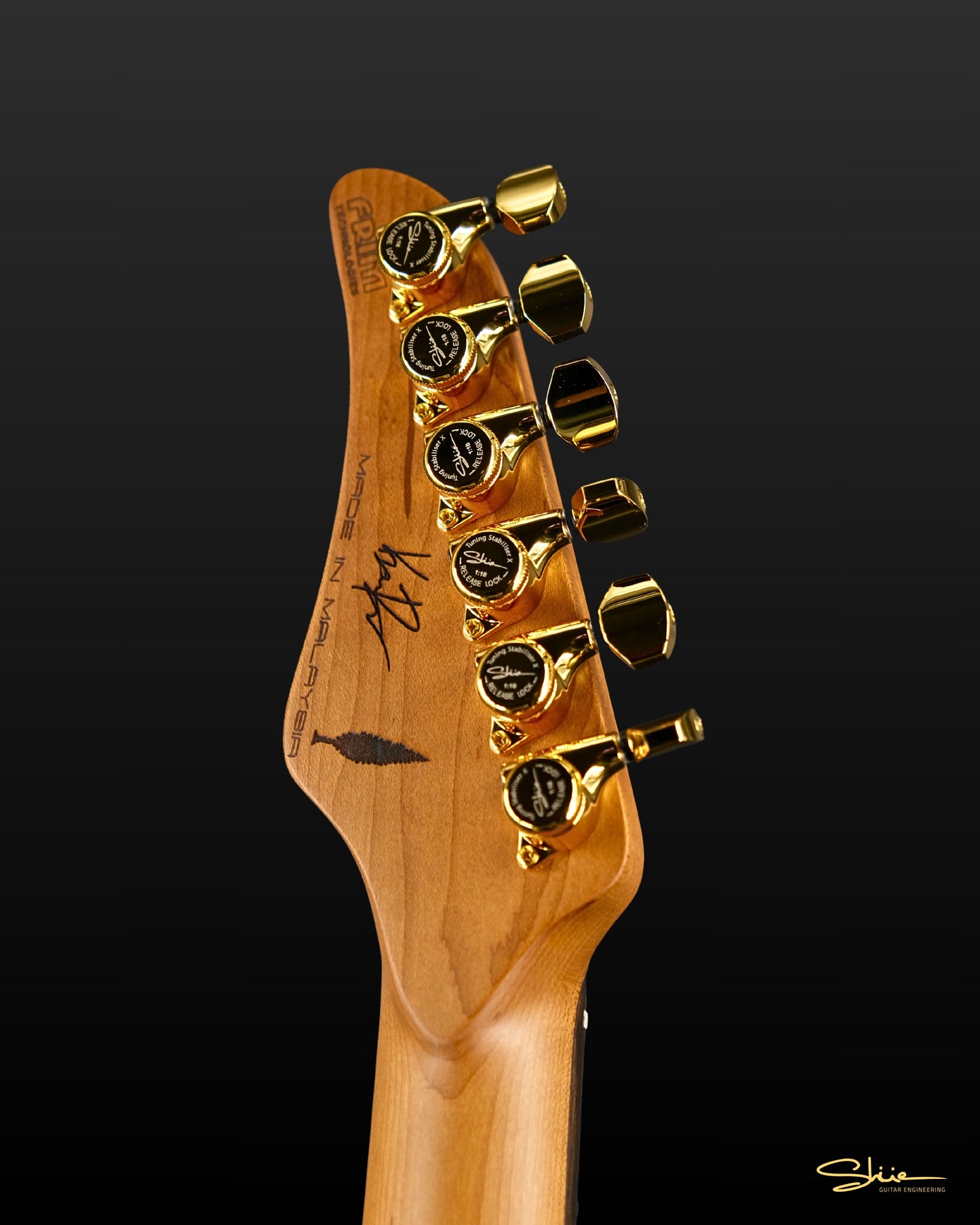 (NEW) Kenyon Reed Signature 'The Forest'