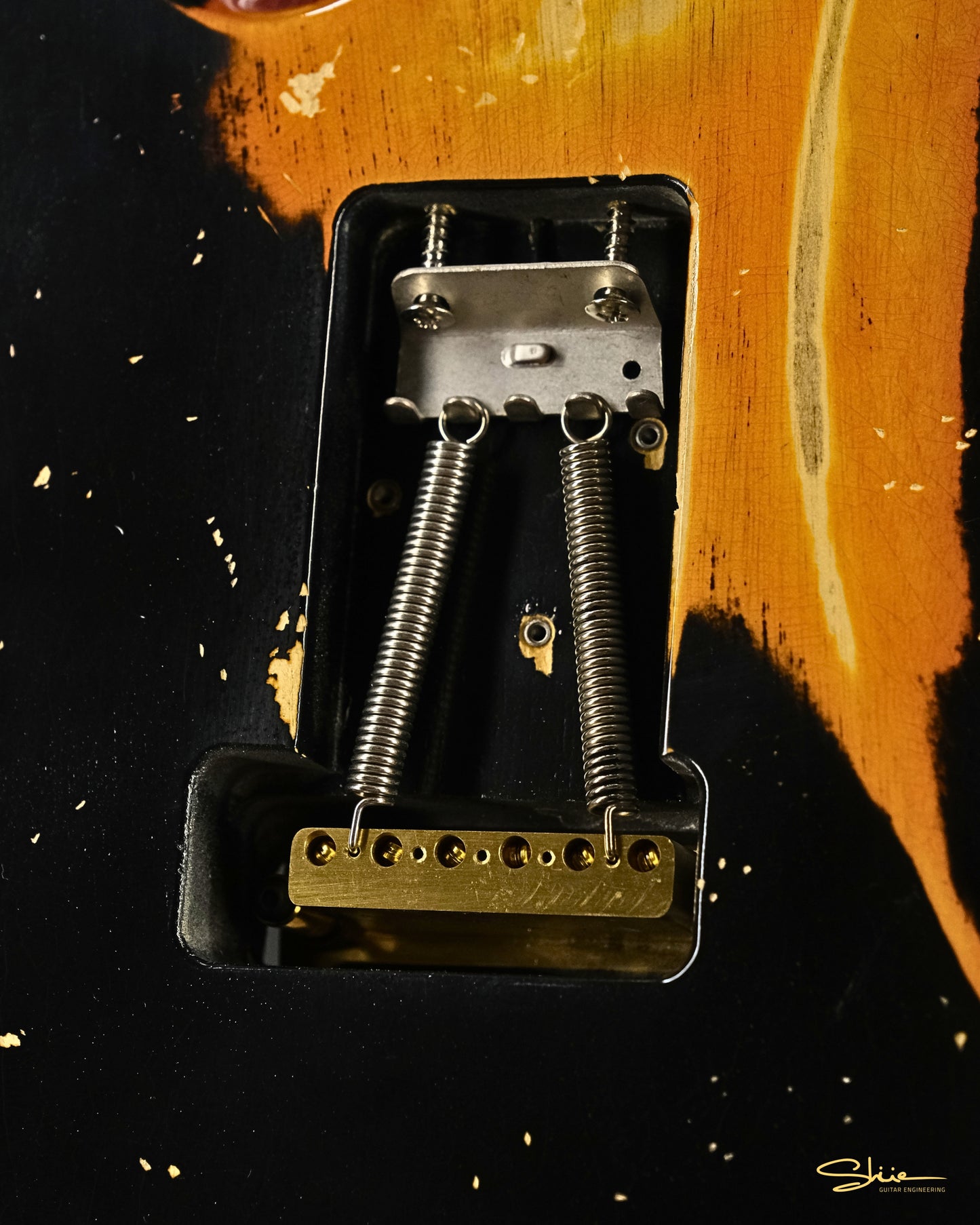 NC-S Time Machine 80 Nitro Black over Sunburst