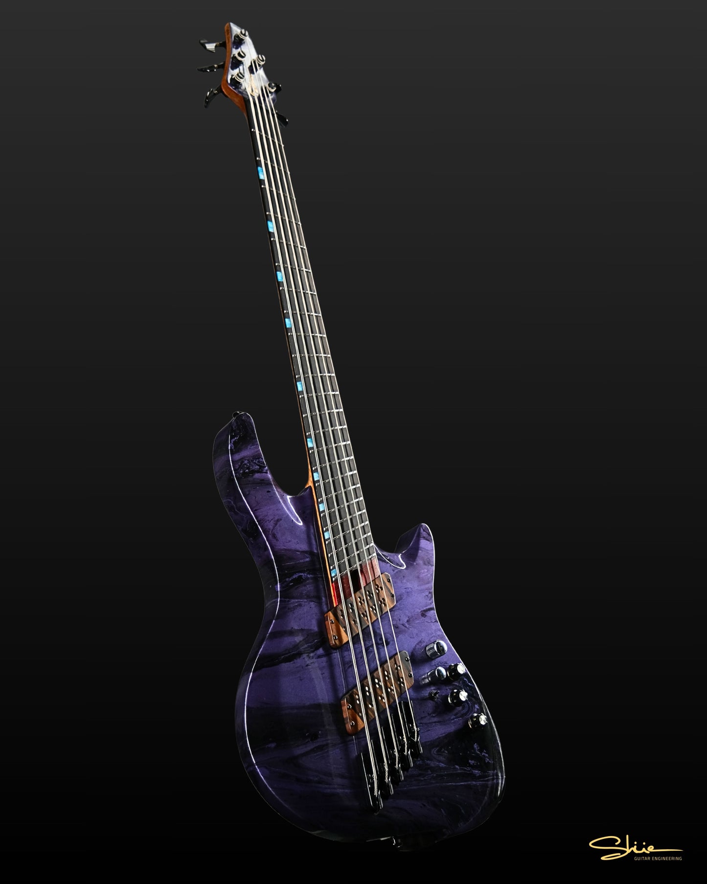 Titan 5 Bass