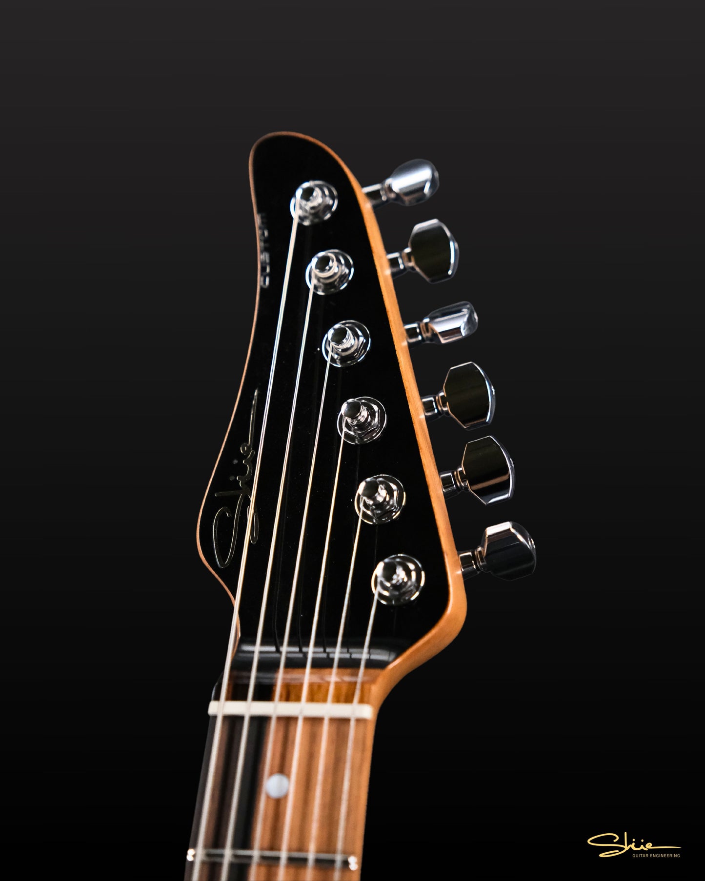 Jon Koh Signature 'GUINEVERE'